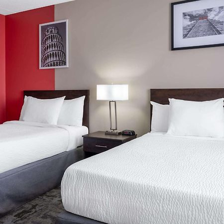 Ramada By Wyndham Thunder Bay Airlane Hotel Exterior foto